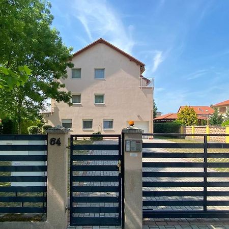Aranypart Apartman Daire Siofok Dış mekan fotoğraf